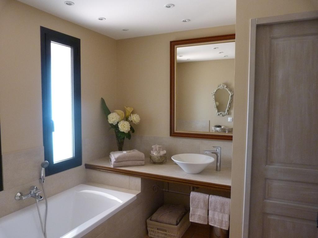 La Bastide Des Senteurs Hotel Peymeinade Room photo